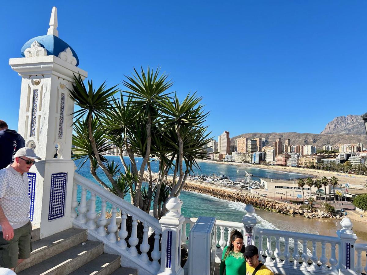 Cozy Apartment In The Center Of Benidorm Old Town Esterno foto