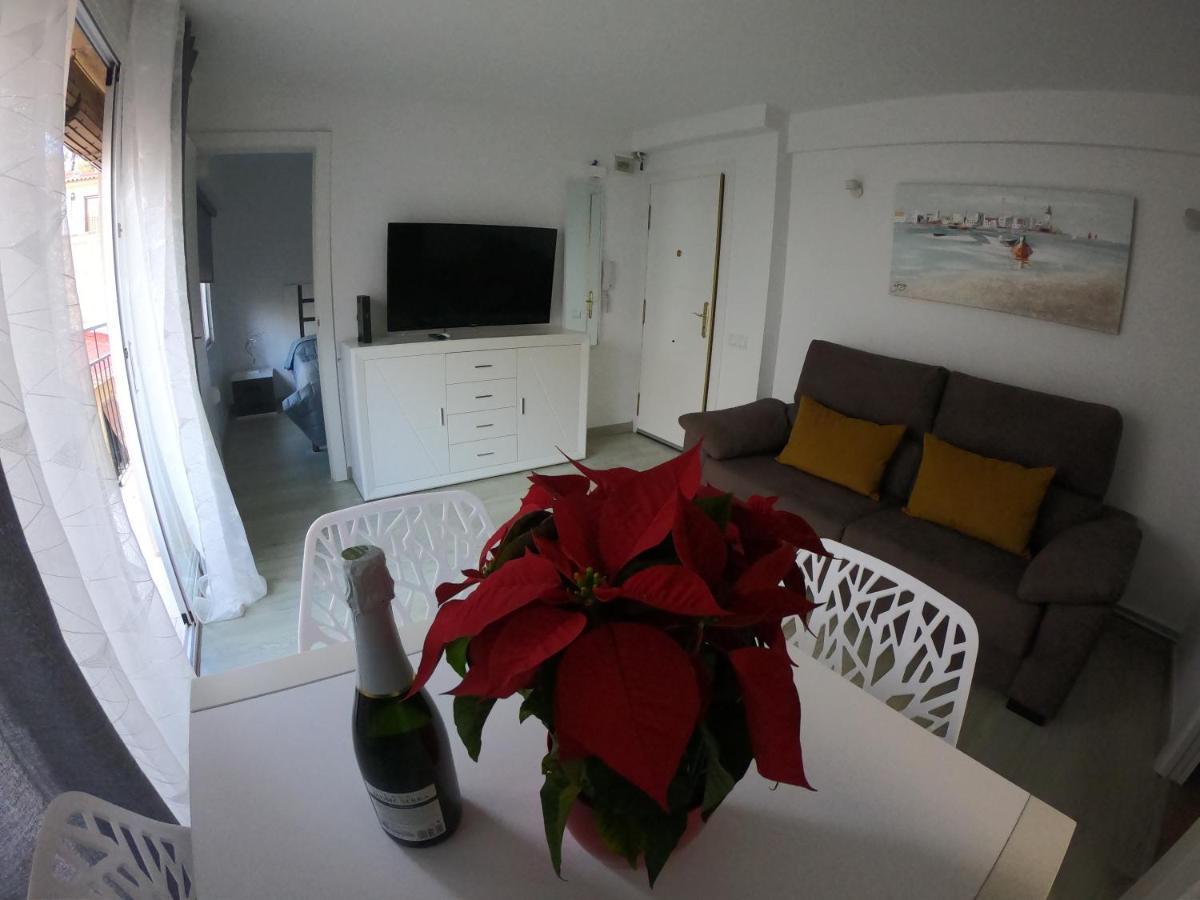 Cozy Apartment In The Center Of Benidorm Old Town Esterno foto