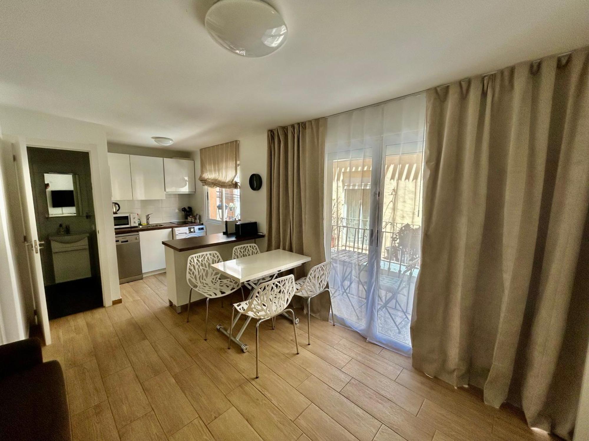 Cozy Apartment In The Center Of Benidorm Old Town Esterno foto
